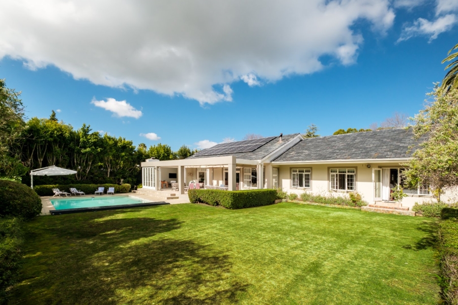 To Let 4 Bedroom Property for Rent in Constantia Western Cape